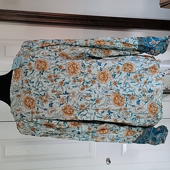 Boho Floral Print neck tie blouse - Picture 8 of 9